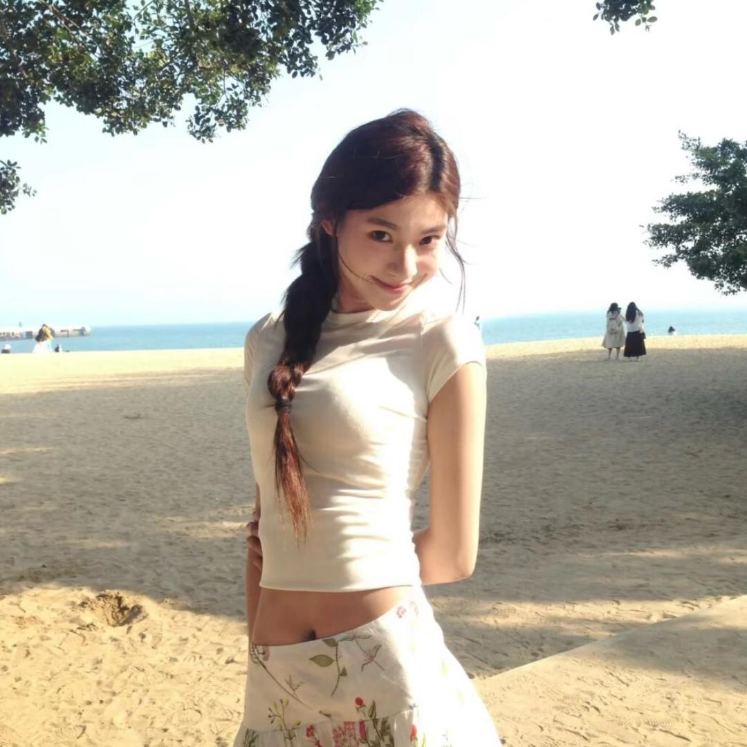 小u伤..