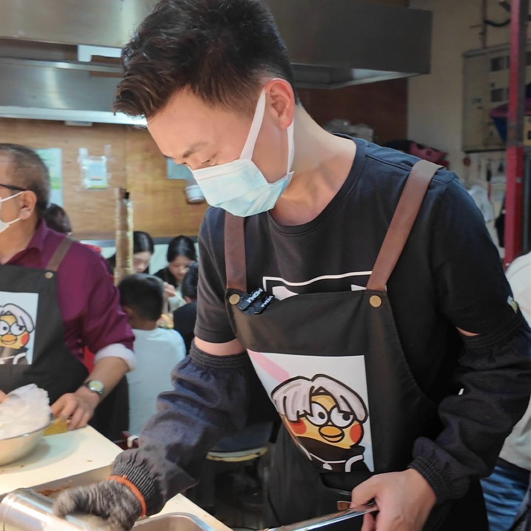 皮万基铁板鸡架官方号