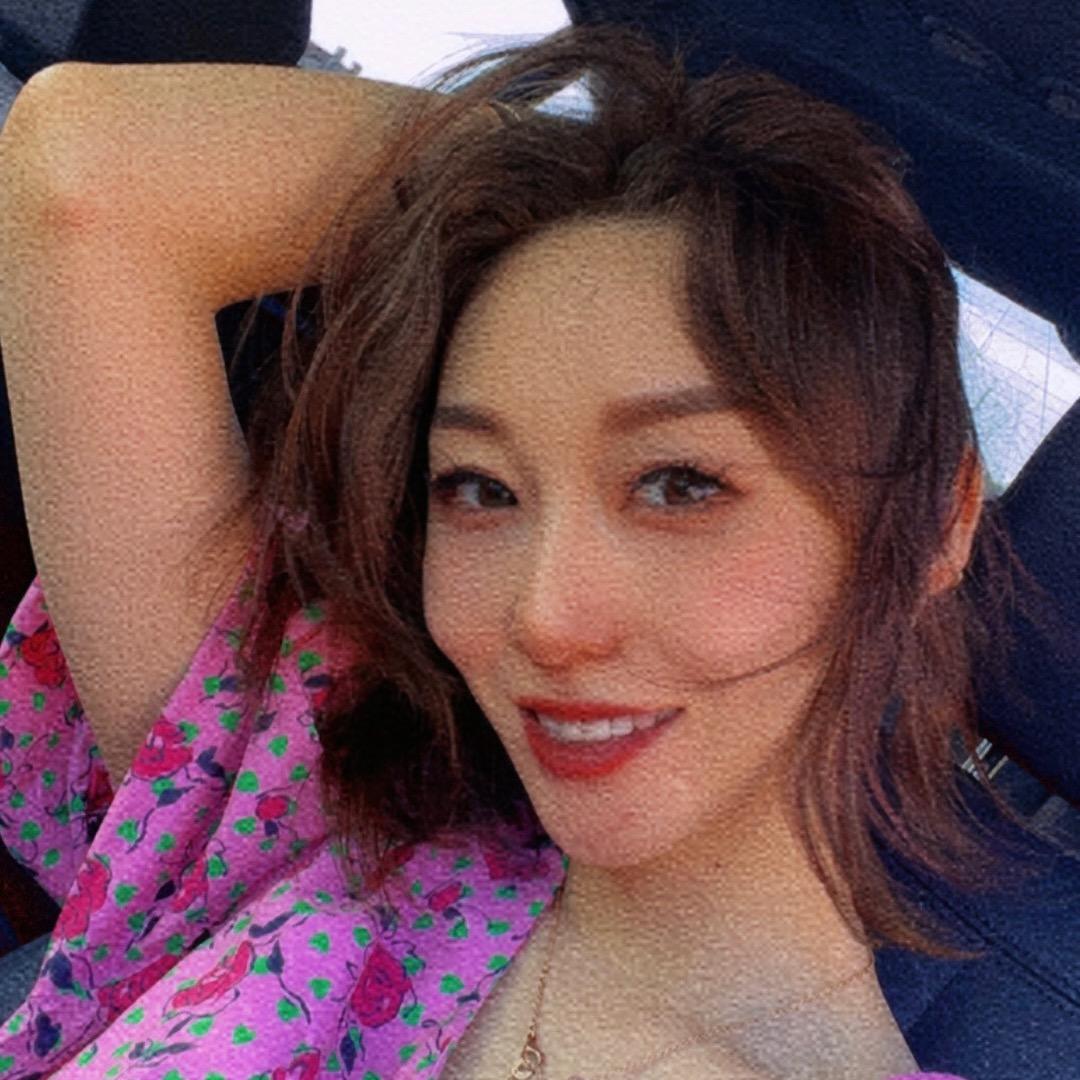 芩思羽服饰