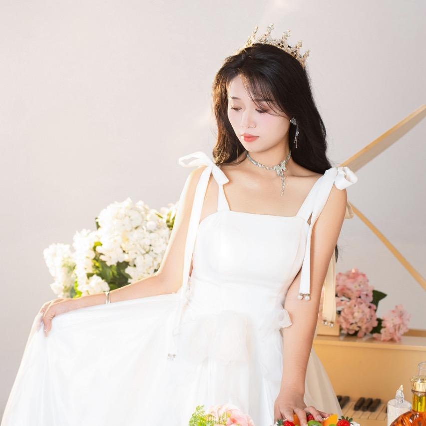 艳儿 （在努力）🌸