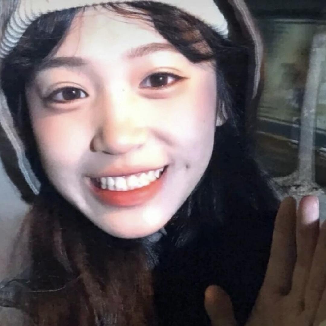 偷偷