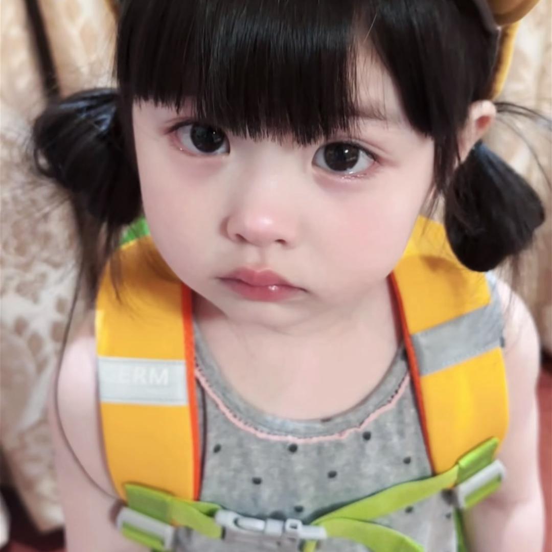 爱吃香菜.