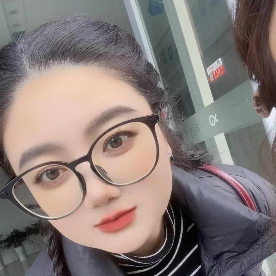 莎拉教化妆