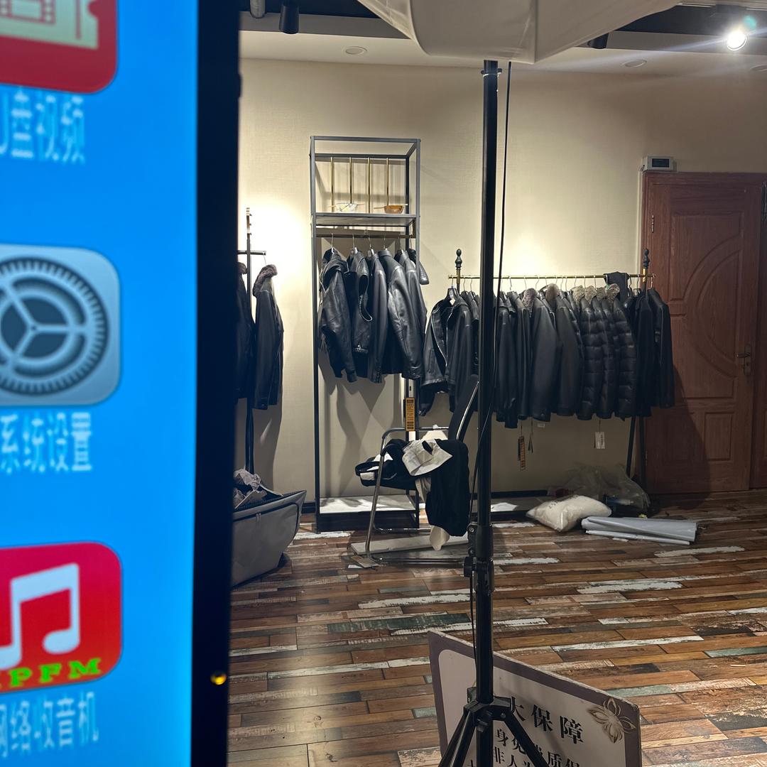 巴菲狼特男士皮衣