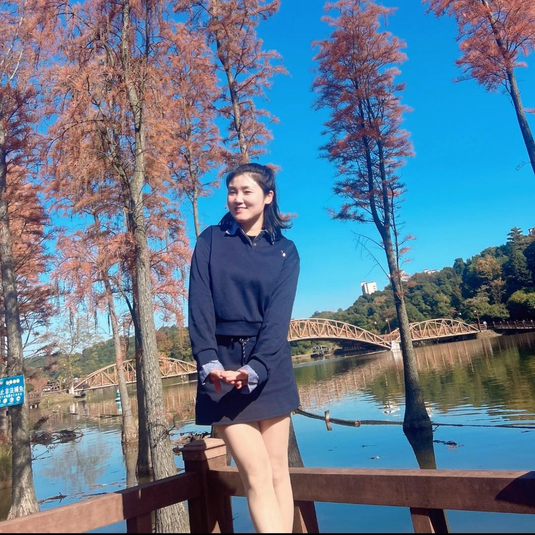 杨家小姐姐-杨莉