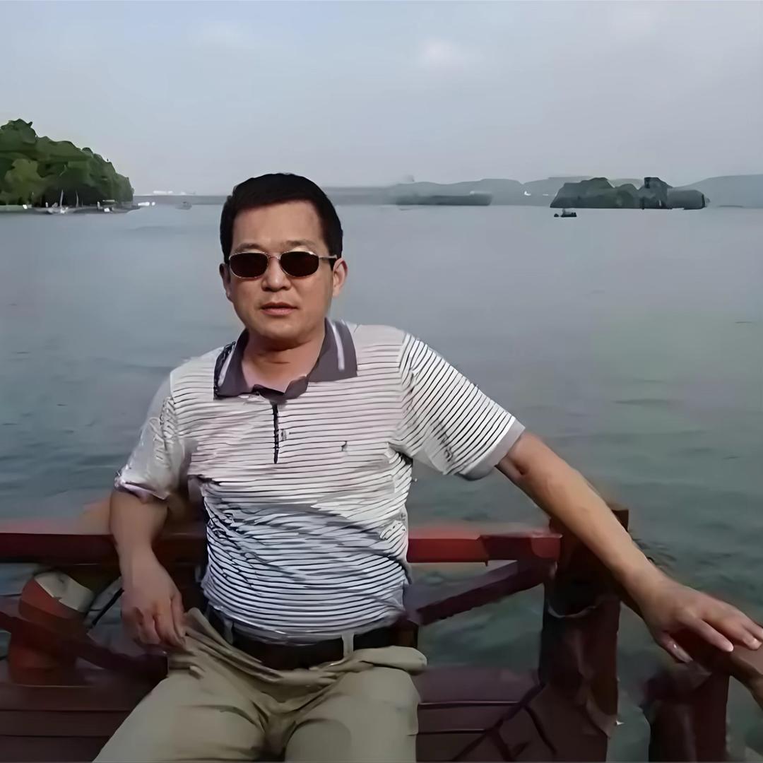 老年人忘情水关羽