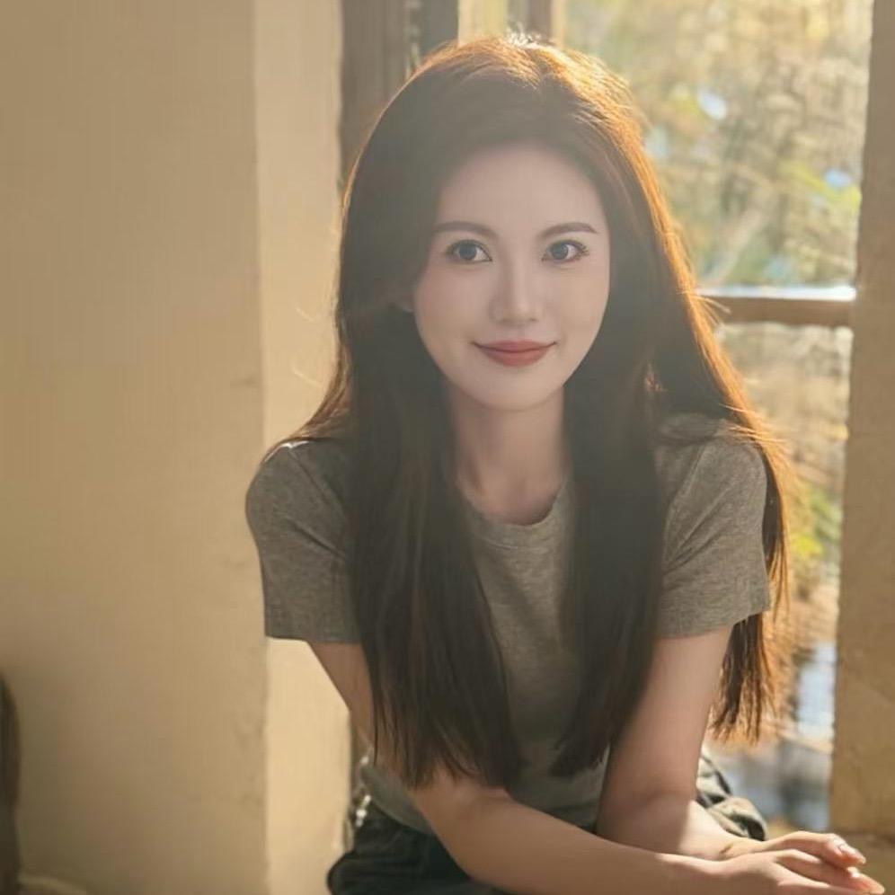 临沧化妆师琴子【靓甲花妆】