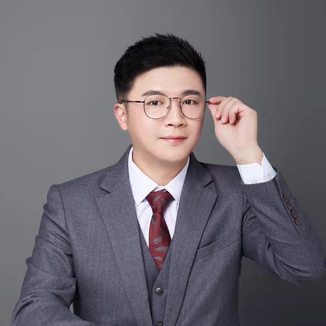 谭律在加班