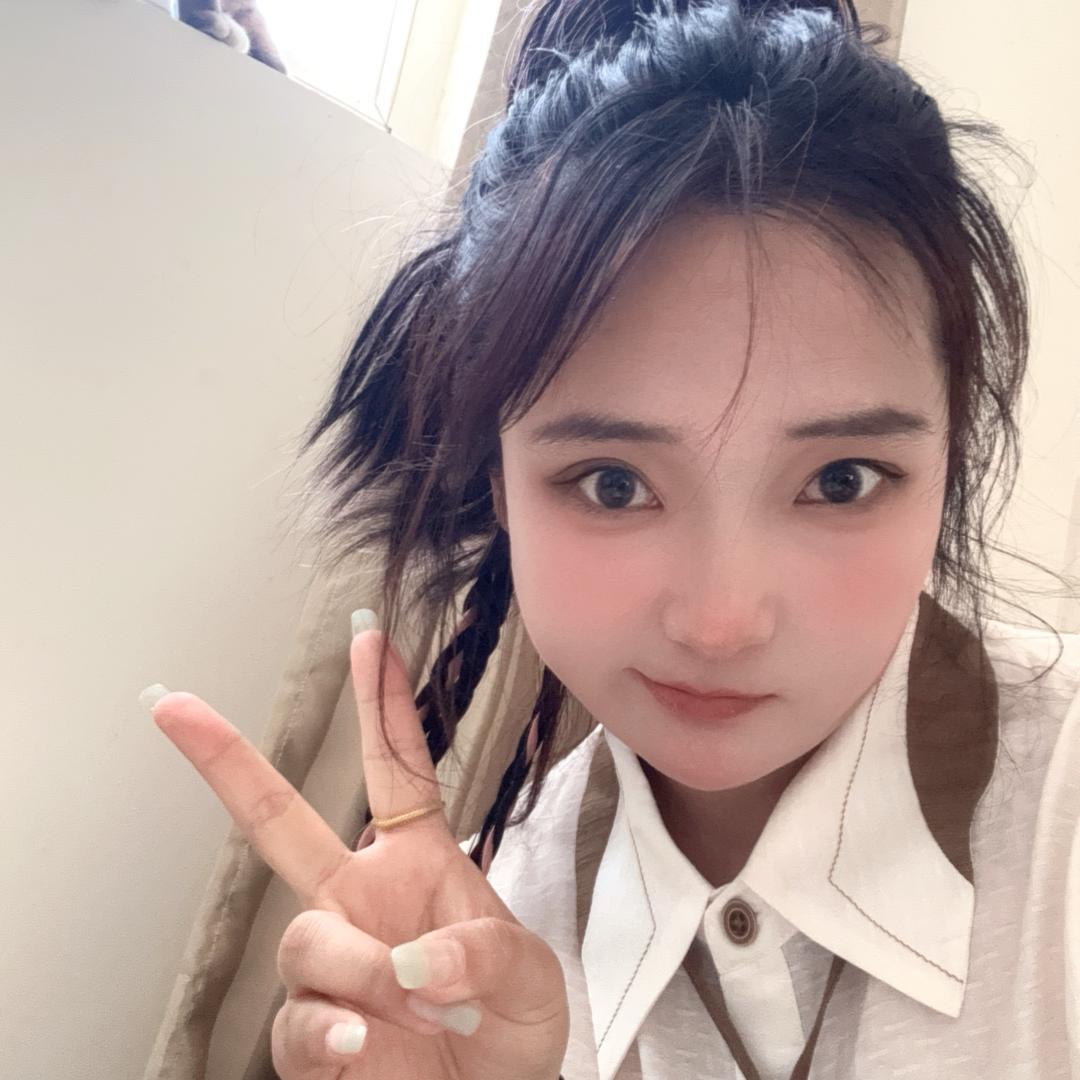 是小先哦😇