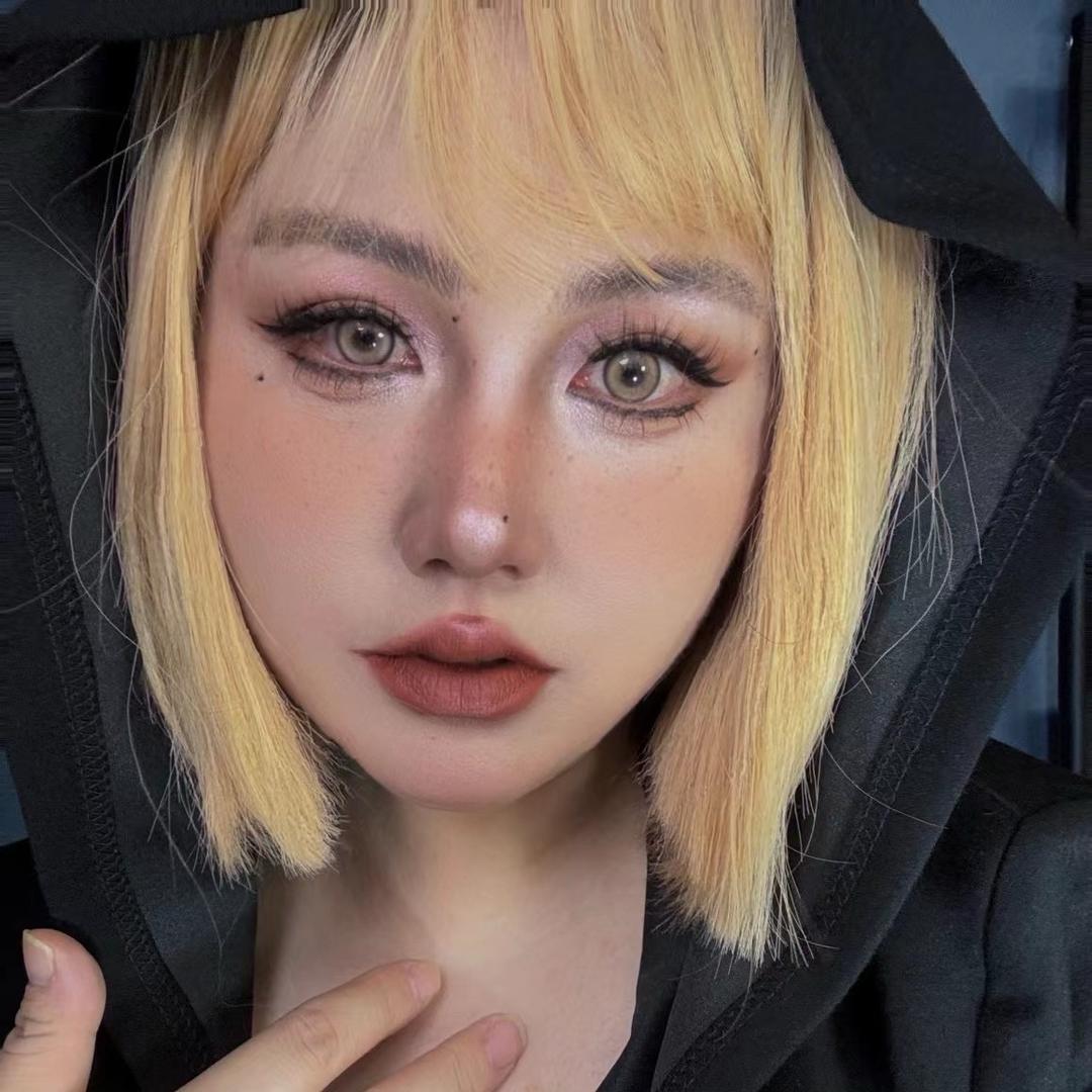 在芜湖开化妆店的陈程🌸