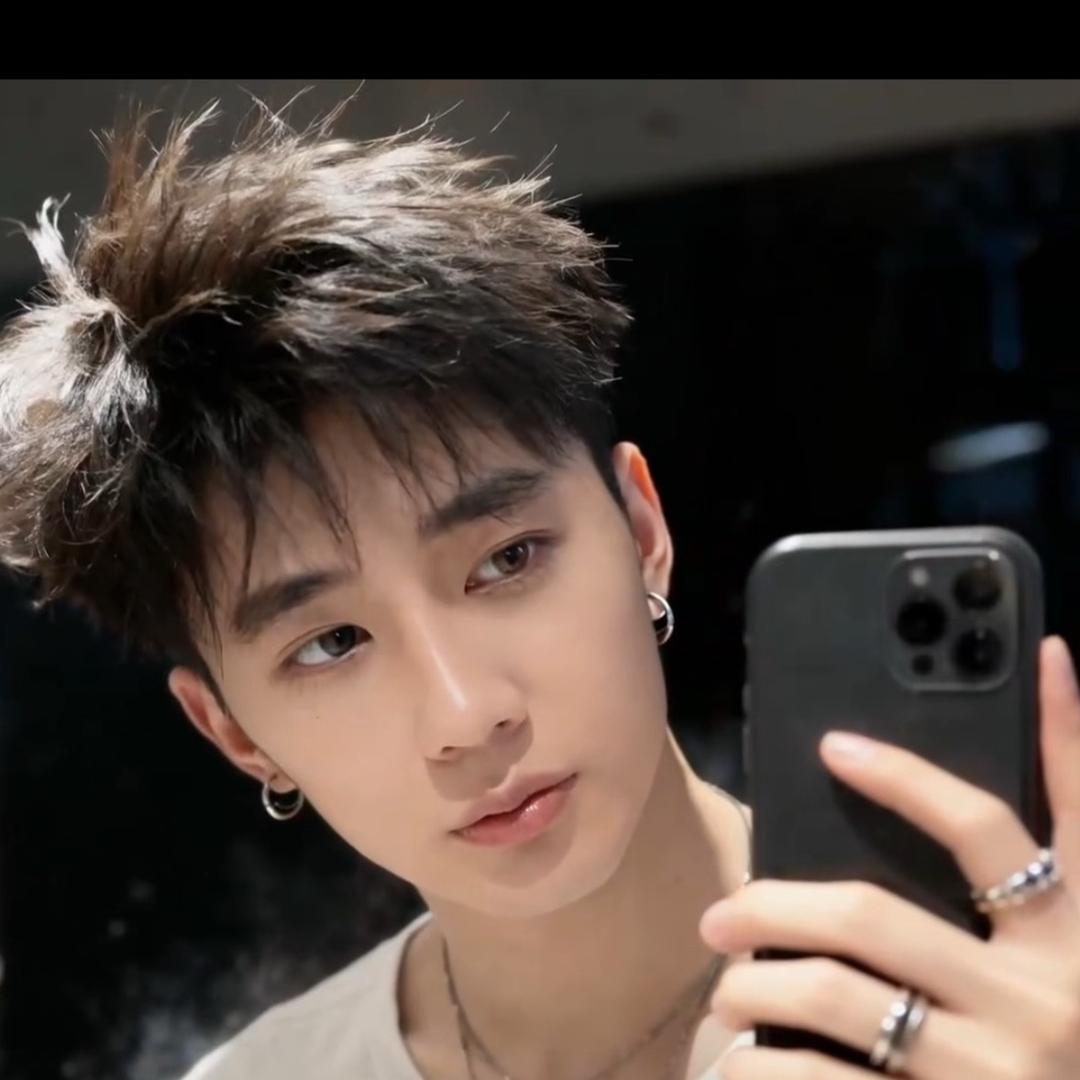 宇少🌈⁰⁵⁵³