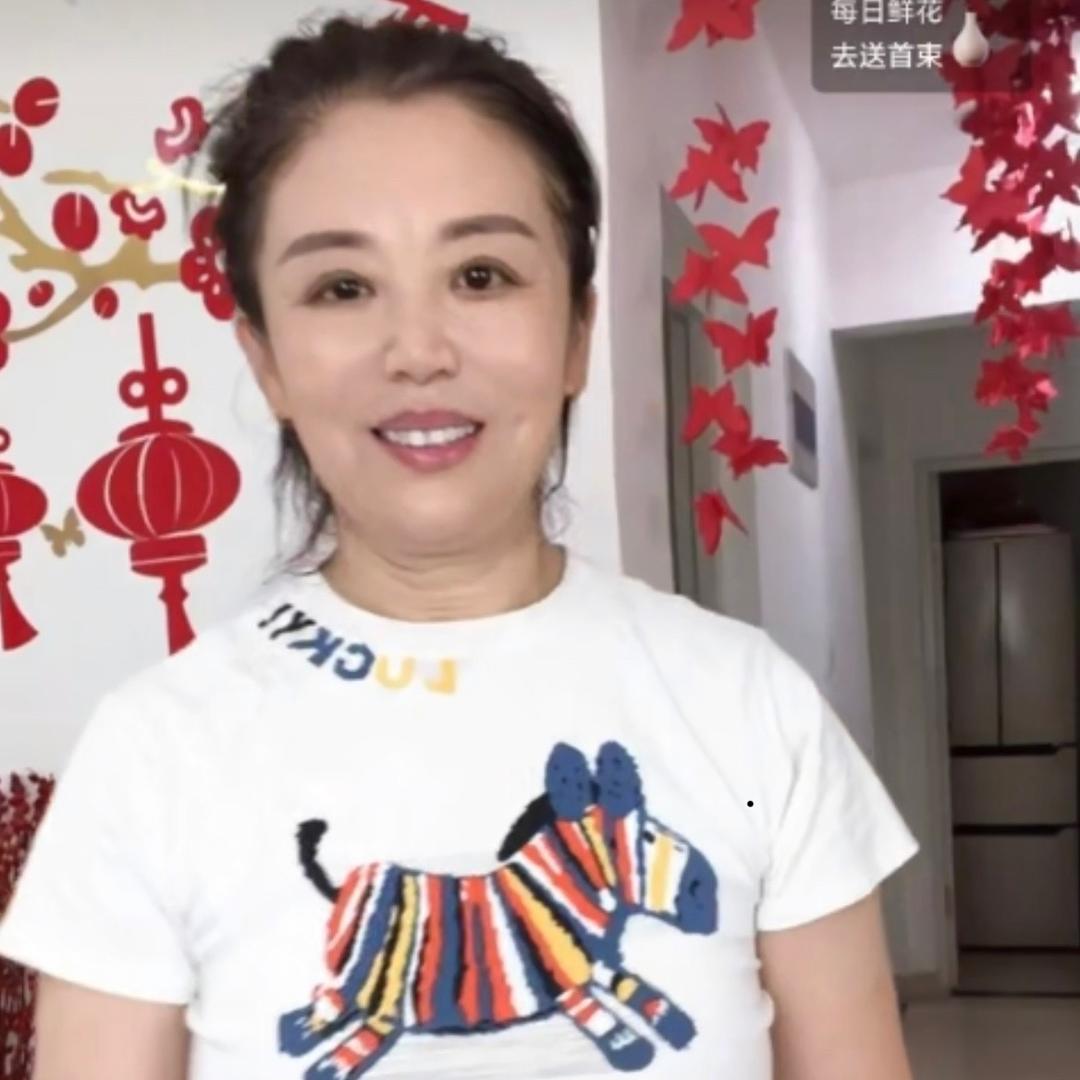 阿香首播早上8点40