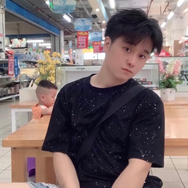 luo*🚶🏽‍♂️