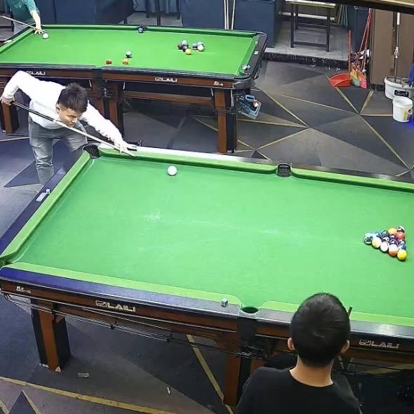 🎱