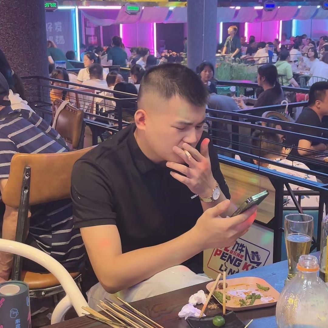 吴  小  多😈
