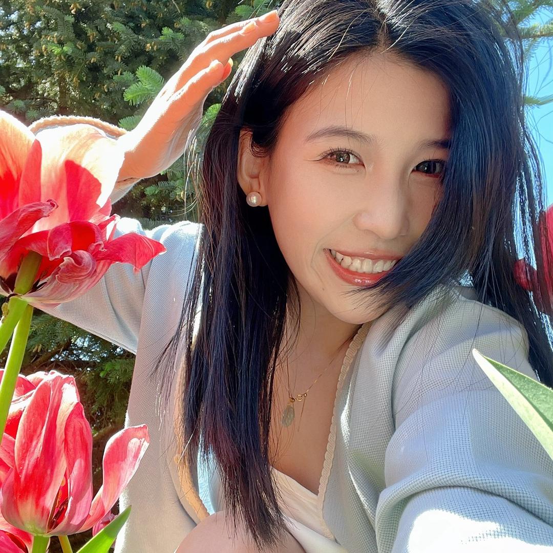 刘刘球爱炫饭
