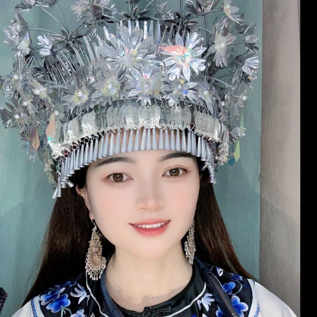 凤凰苗族阿妹
