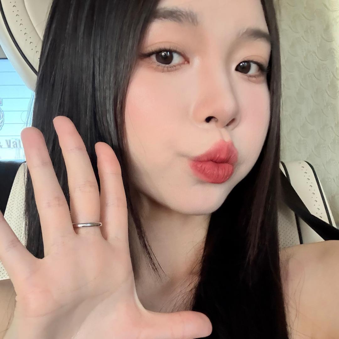 女明猩粥粥💅