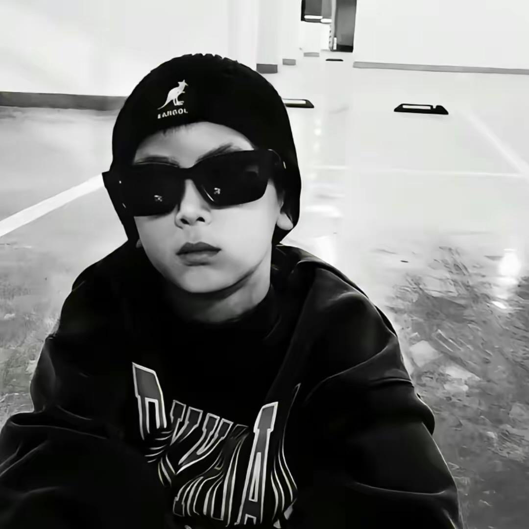 A.崔老师（打pk打不过、）