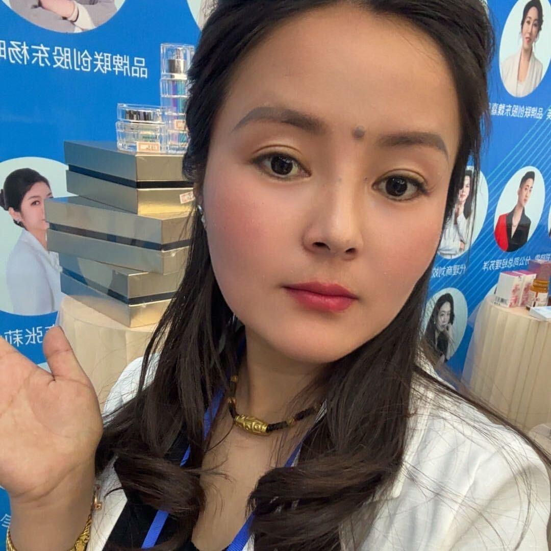德央美甲店