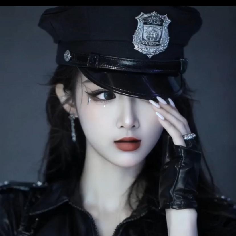 邱邱¹³¹⁴（尊师二哥¹³¹⁴)