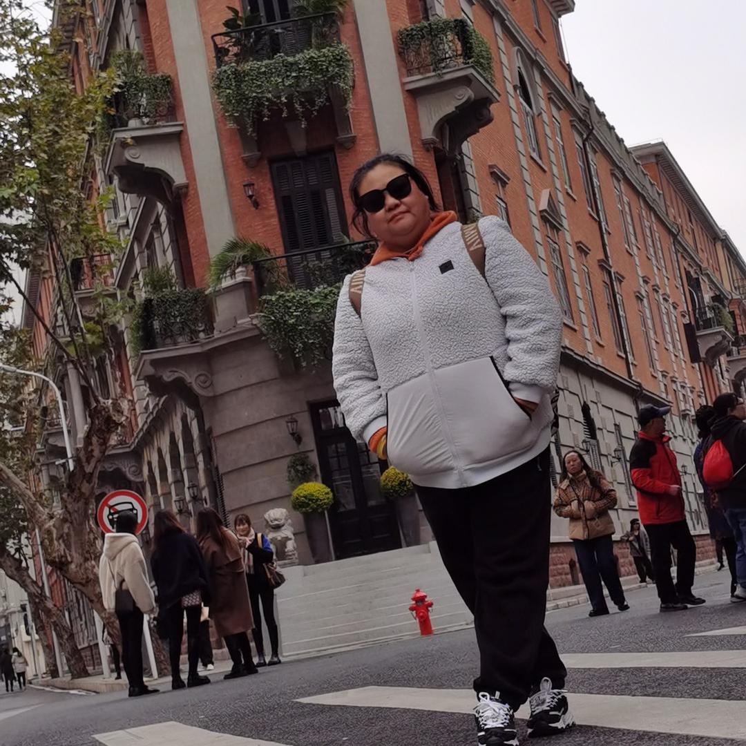 依昵（拒私聊）