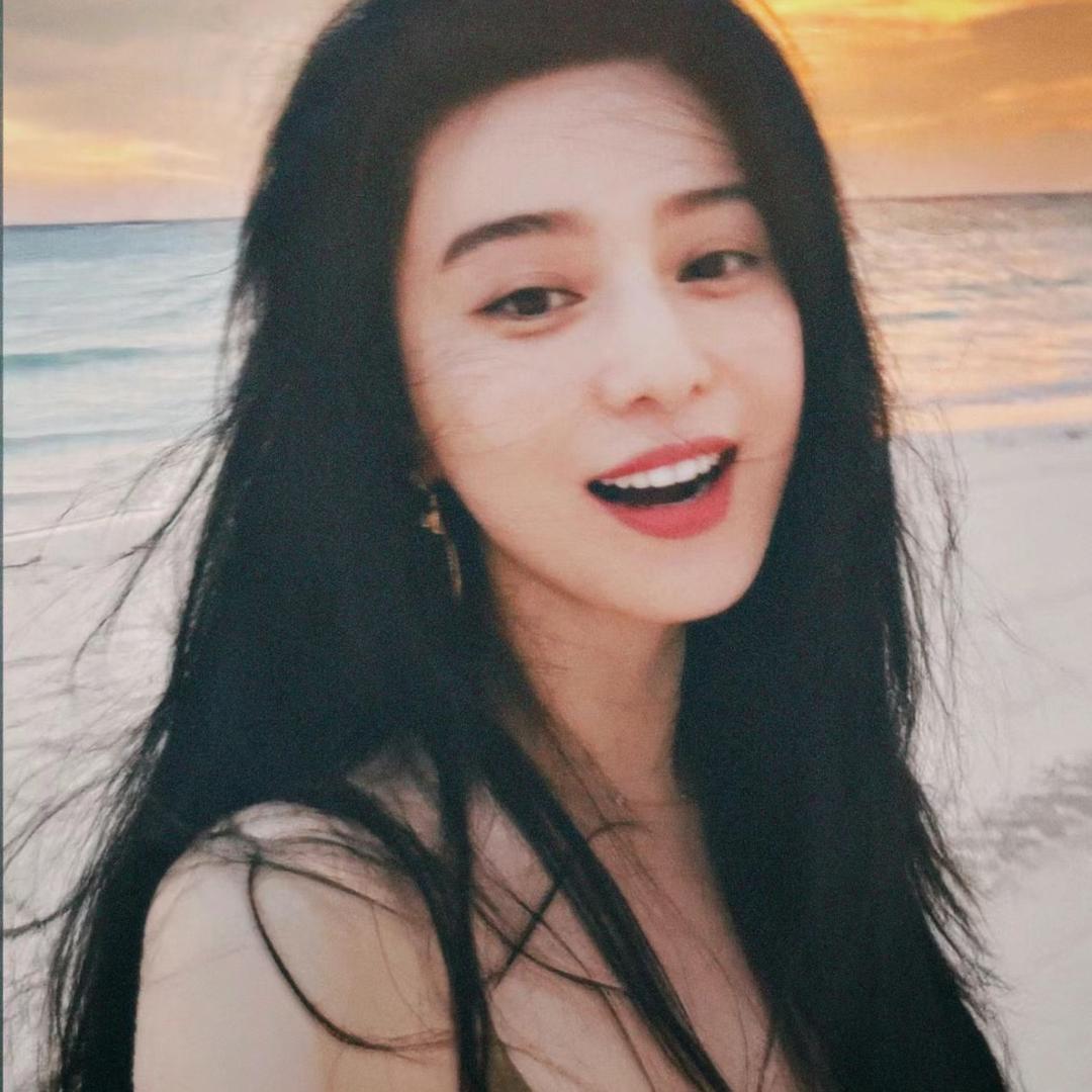 别人都叫我赵丽颖.