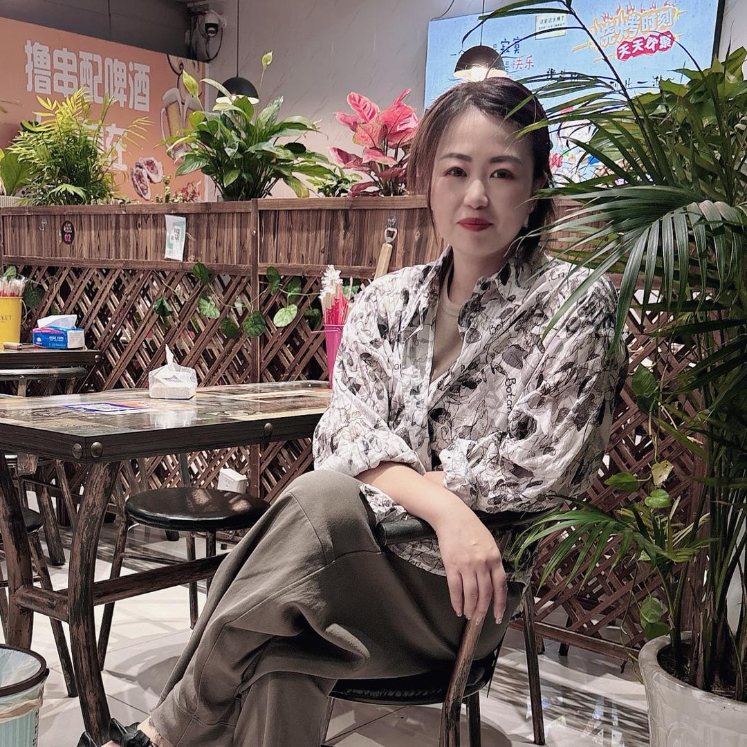 ᝰ阿杰烧烤ᝰ邱