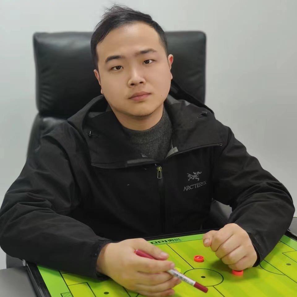 情报员老罗