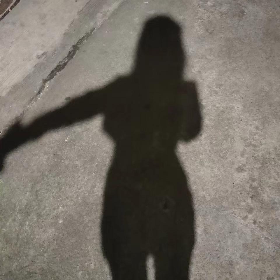 美女ᴺᴼ爱了.