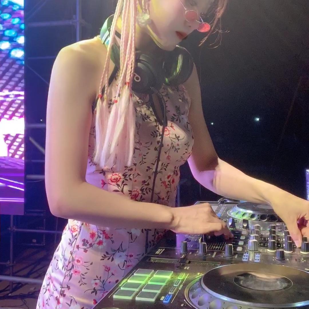 DJ-Mikawa