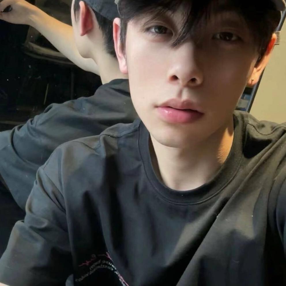 小鬼.