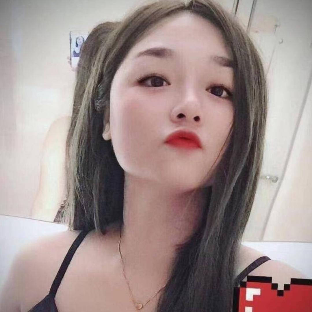 周周🎀
