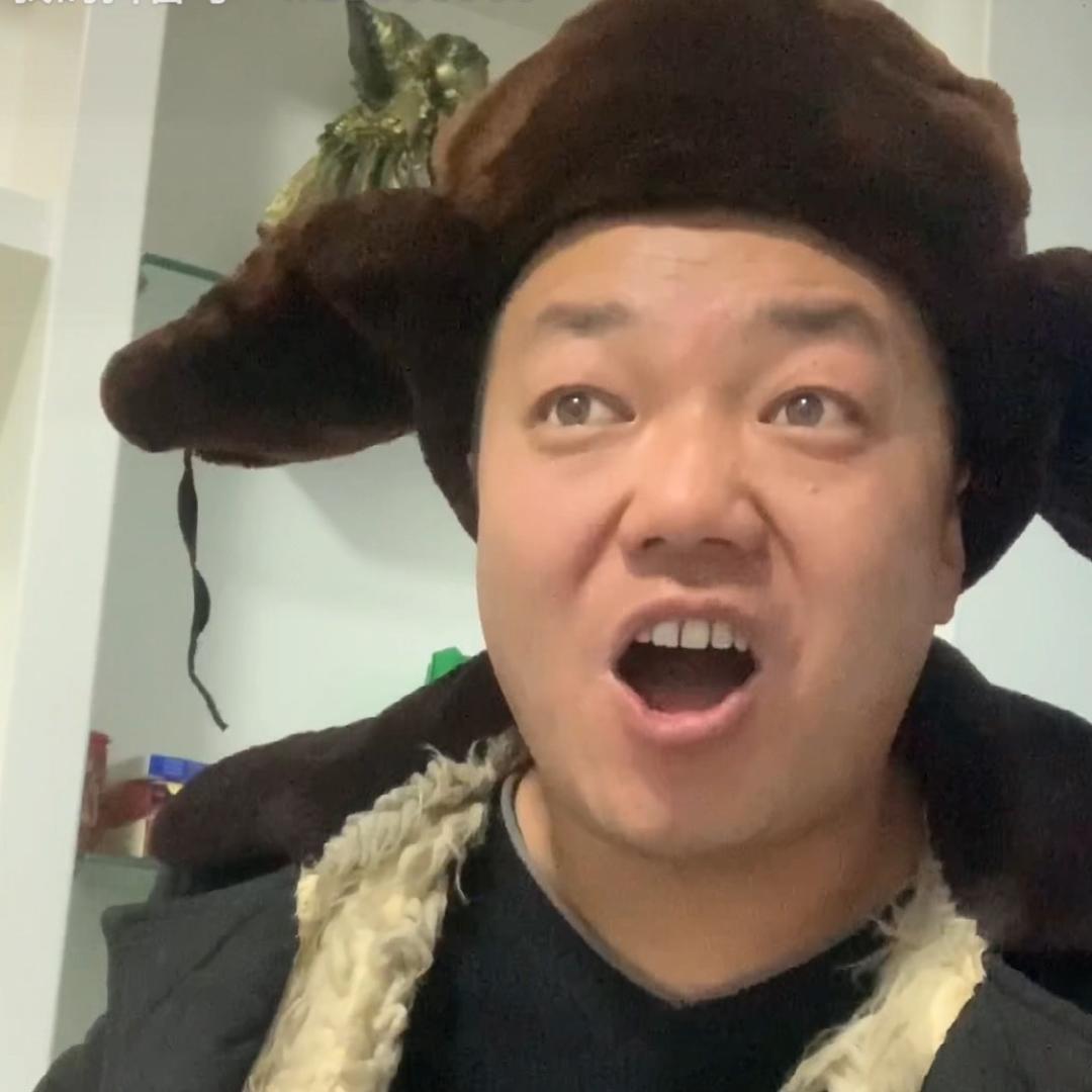 亮亮（…）