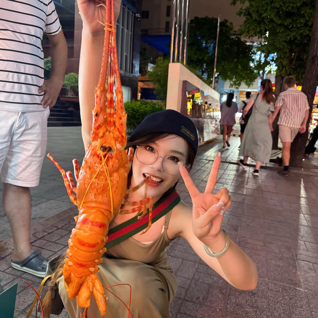 吕小米（庄里米小探）