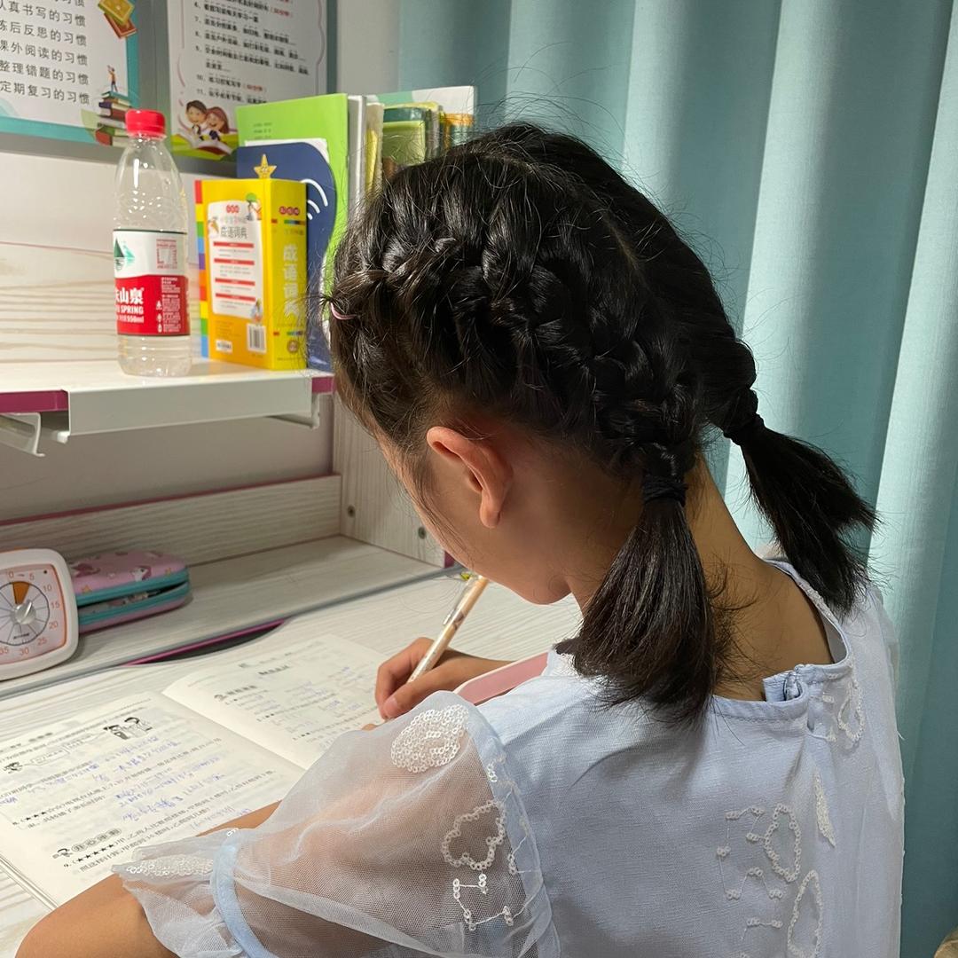 小小同学呀