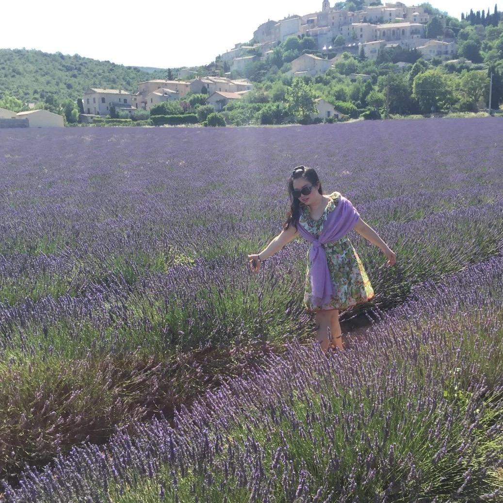 汇美舍. 芝青💫🍇