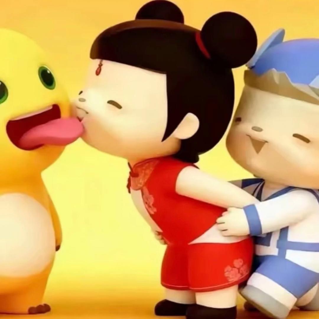 我发现女朋友是百合含泪穿女装陪她高级
