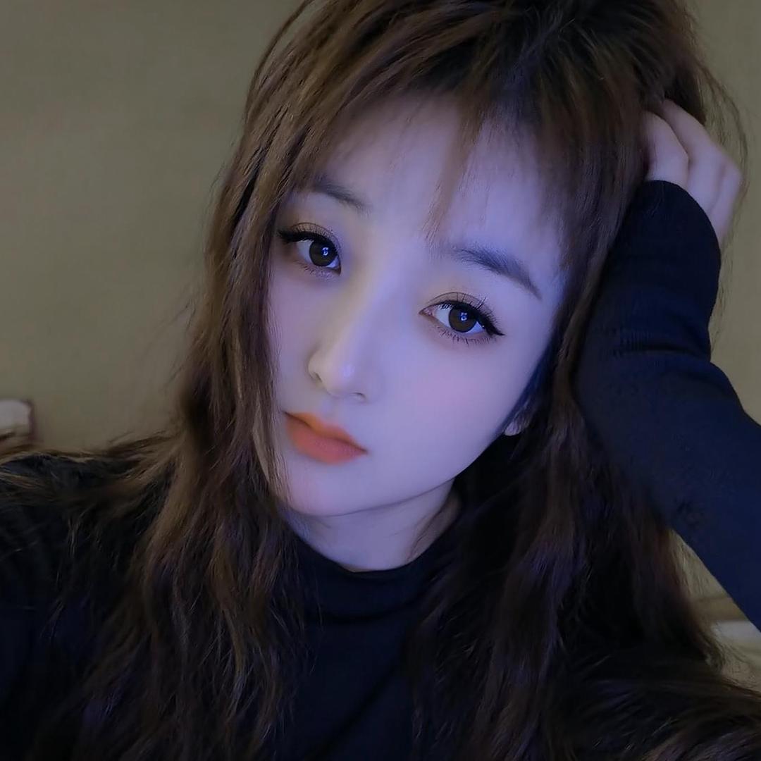 小霞！
