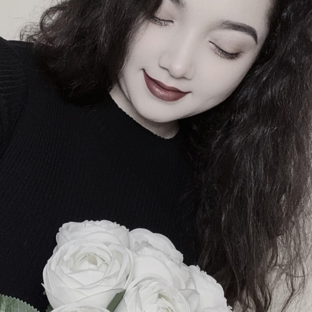 Rz......n...🌸
