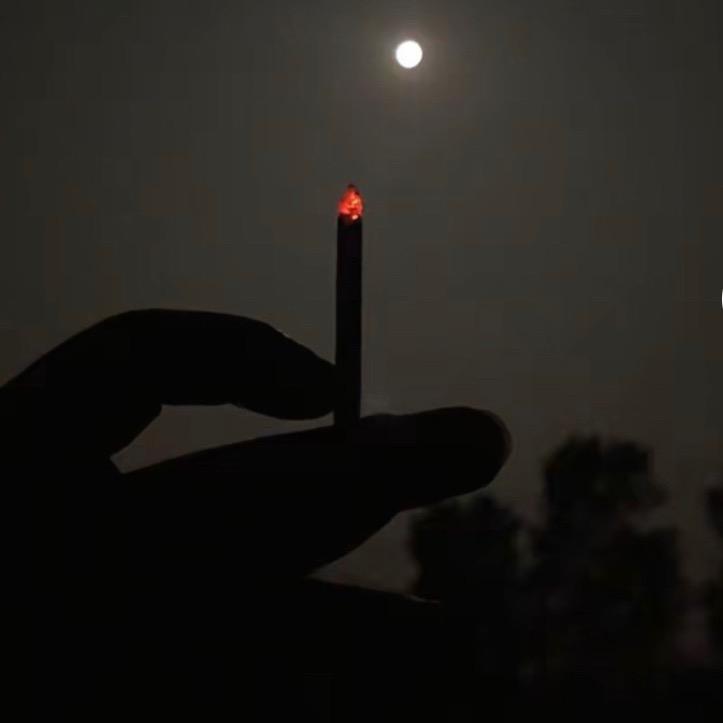 最后一支烟 难以抵挡心中的失落