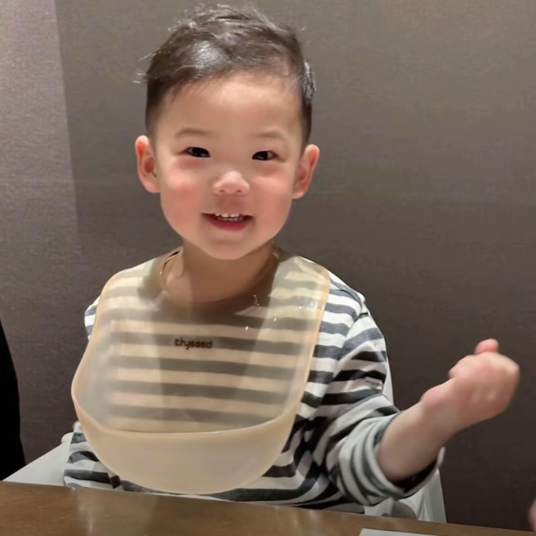 开开心心.