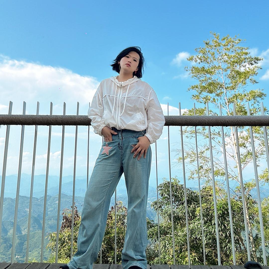 Apparel Sale—菲菲