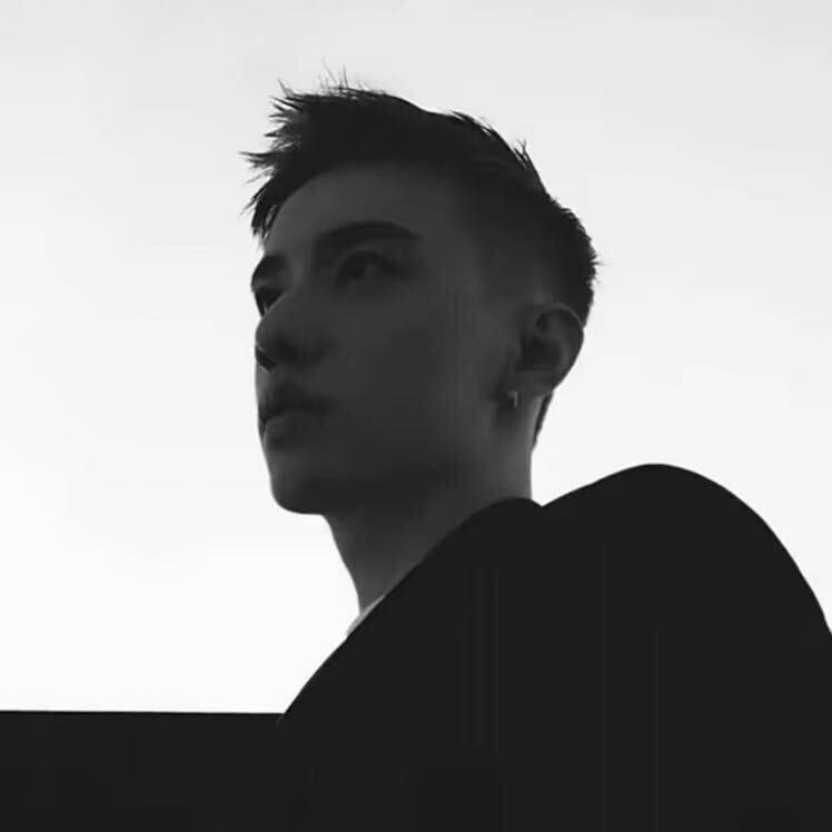 ? .🚶🏻‍♂️