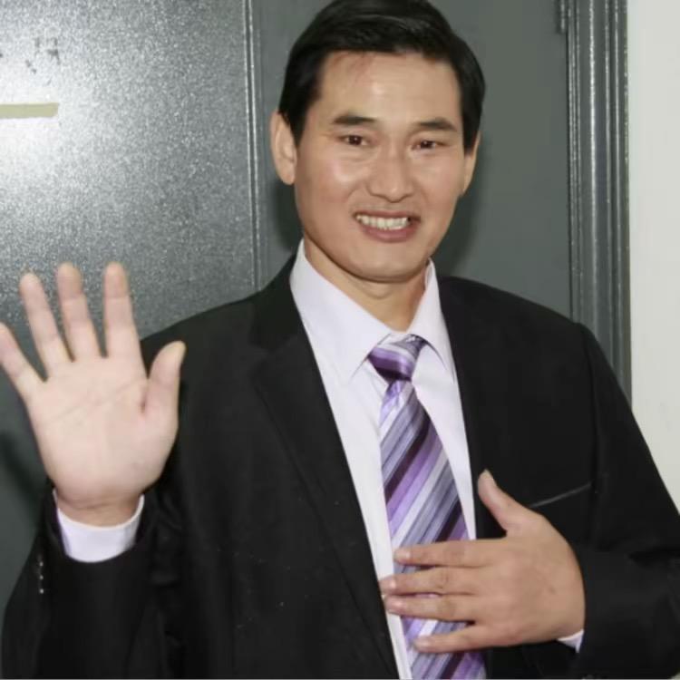 大衣哥和大衣嫂日常