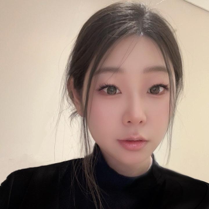 李静服装店LEEJINGSTUDIO