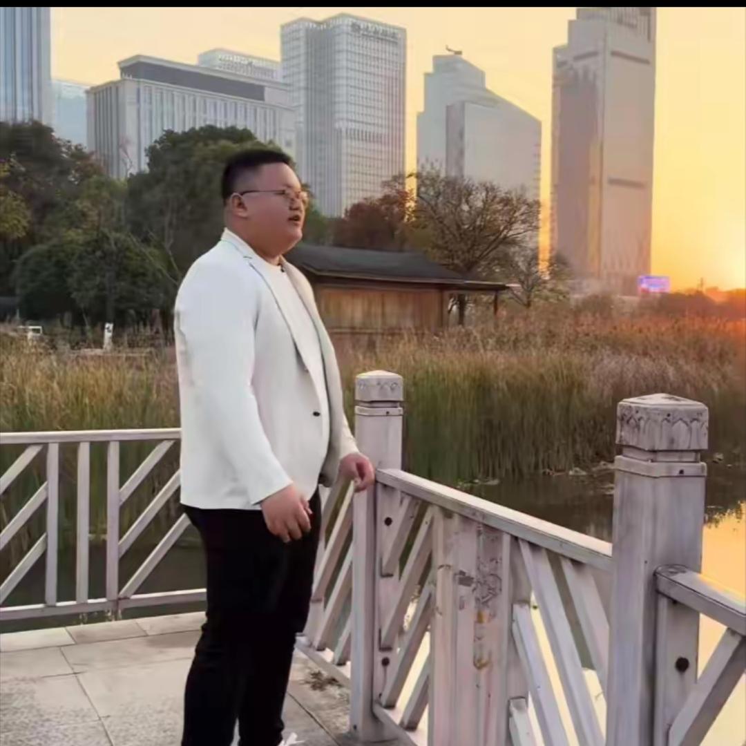 晋老五（5号中午11点感恩回馈直播！）