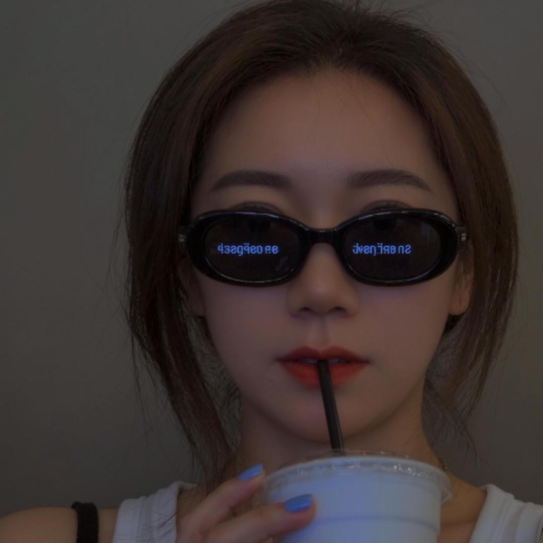 张不温柔.