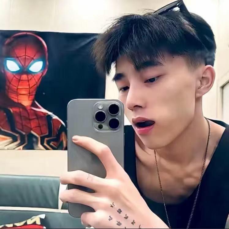 开封万岁山摇头哥