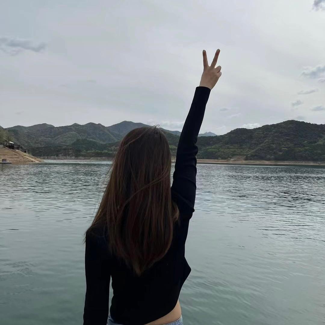 💕: Ꭽℯ⃝薇薇&*^_^